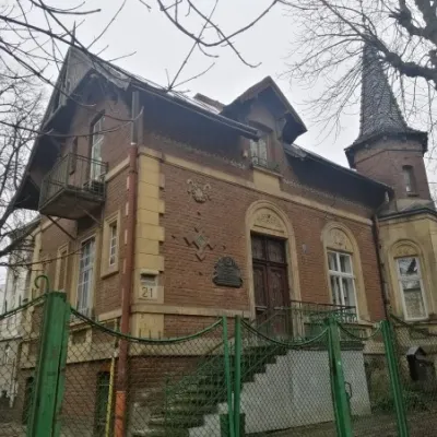 Ostroverkhov House (Villa on the Cross), Lviv — 3