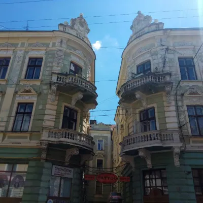 Будинки-близнюки, Чернівці — 2