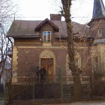 Ostroverkhov House (Villa on the Cross), Lviv — 2