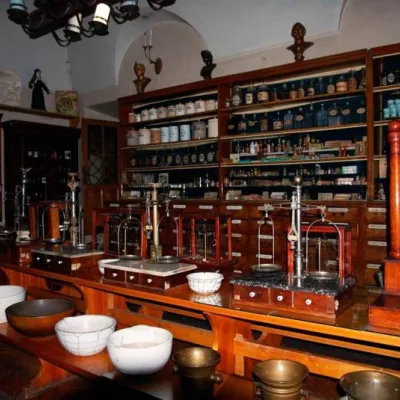 Apteka-muzeum "Pod Czarnym Orłem"