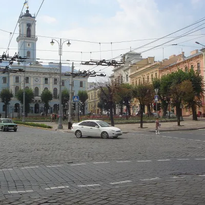 Central Square, Chernivtsi — 3