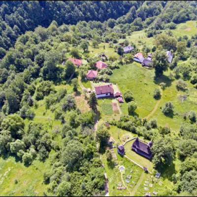 Церква Василя Великого, Лікіцари — 4