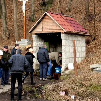 Uzdrowieńcze Źródło Chorgiv lub Woda Kopanska — 3