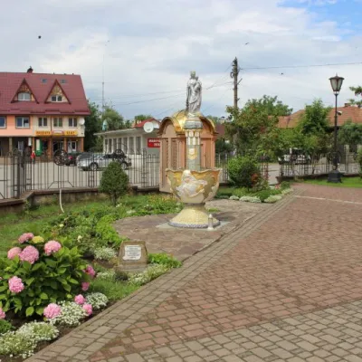 Maidan Rizdva, Halych — 5