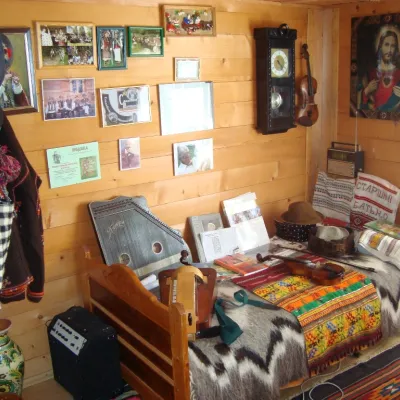 Muzeum huculskiego życia, etnografii i instrumentów muzycznych Romana Kumłyka — 2