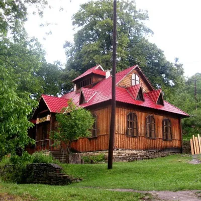 Музей етнографії та краєзнавства Гуцульщини, Підзахаричі