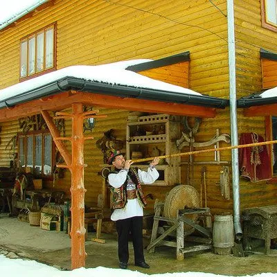 Muzeum życia i sztuki huculskiej "Na trembitach", Werchowyna — 2