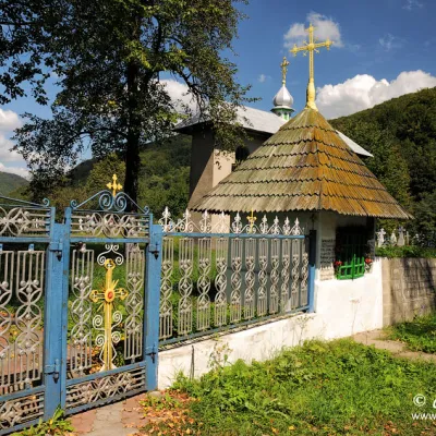 Миколаївська церква, Виженка — 2