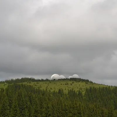 Mount Tomnatyk (Yalovychory)