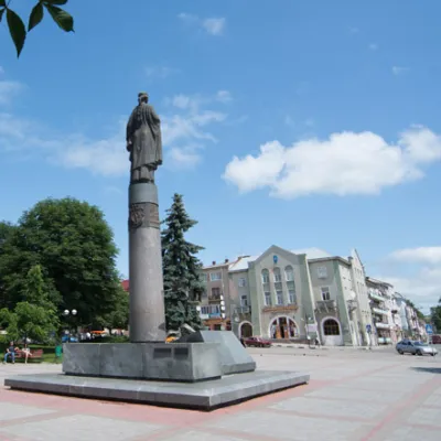 Roksolana Square and monument, Rohatyn — 4