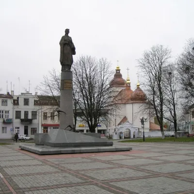 Roksolana Square and monument, Rohatyn — 3