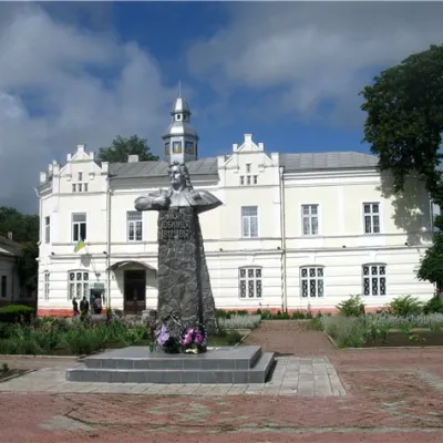 Town Hall, Vyzhnytsia — 5
