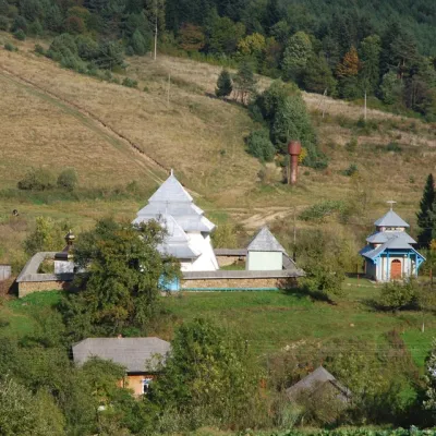 Kościół Narodzenia Najświętszej Maryi Panny we wsi Rosokhi — 2