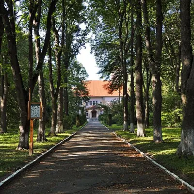 Storozhynets Arboretum and Orenstein Estate — 4