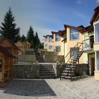 Guest House "Postoyaly Dvir" Mykulychyn
