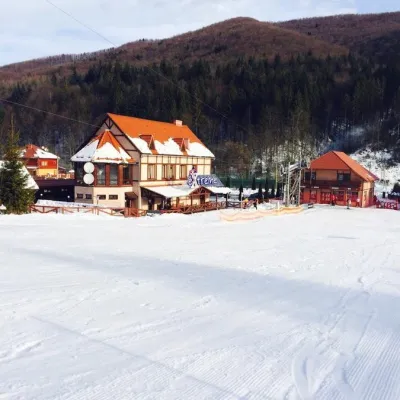 Hotel-Bar "Extreme" Mykulychyn — 4