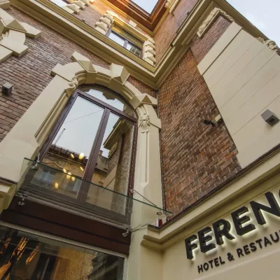 Hotel-Restauracja "Ferenc" Lwów — 2