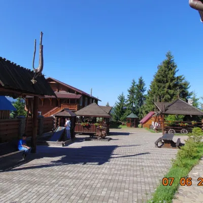 Готель "Панорама Карпат" Яблуниця — 2