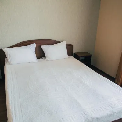 Hotel "Praha" — 4