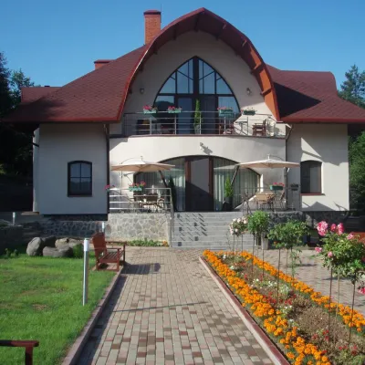 Готель "Вілла Квітка" Голубине — 3