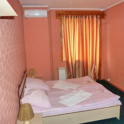 Hotel "Zielony Klin" Krykhivtsi — 3