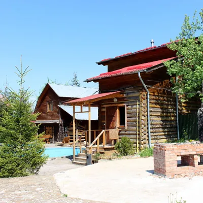 Hotel i kompleks rekreacyjny "BURGER-TROSTYAN" Mykulychyn — 2