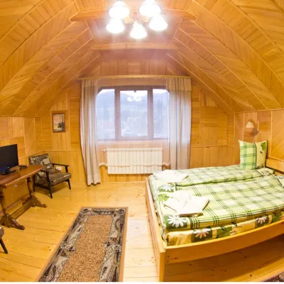 Kompleks hotelowy "Edelweiss" Myhove (basen+sauna+wanienka) — 4