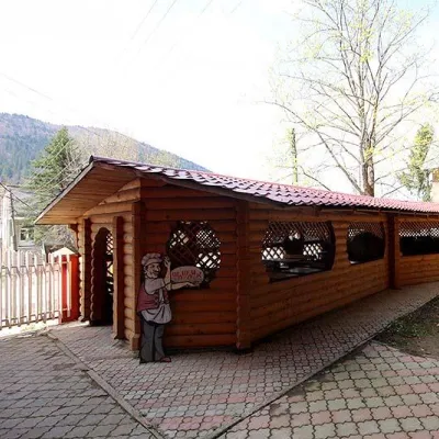 Kompleks hotelowy "Turyst" Mykulyczyn — 3
