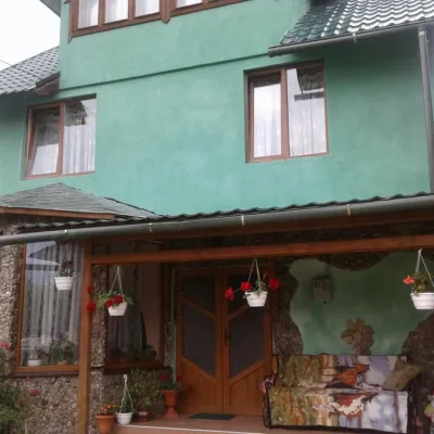 Cottage "U Arsenii" Yasinya