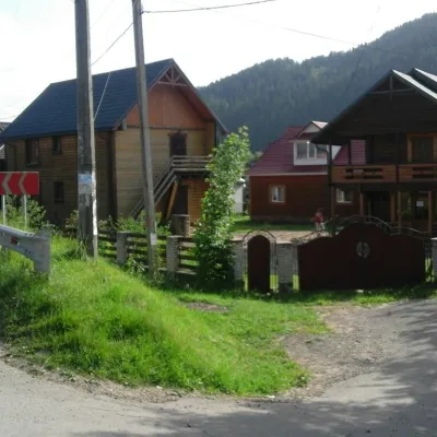 Cottage "U Yaremy" Mykulychyn — 2
