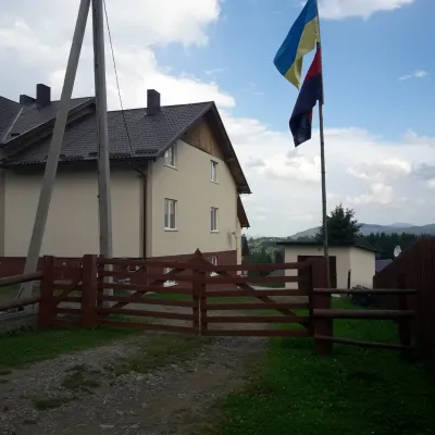 Котедж "Завжди раді" Яблуниця (50 метрів до витягу) — 4