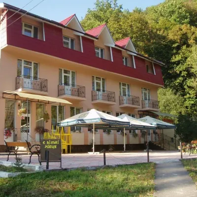 Mini-Hotel "Smerichka" Shayan