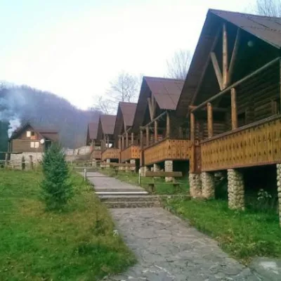 Hotel "Podykh Strumka"