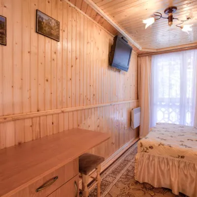 Pensjonat "Karpaty" Mykulychyn — 4