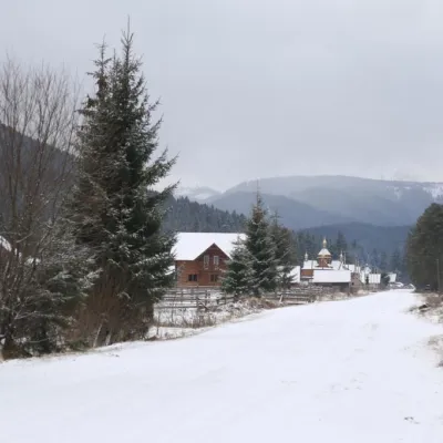 Pensjonat "SWEET HOME" Vorokhta (Dziesiąty kilometr) — 4