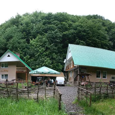 Садиба "У Петровція" Осій
