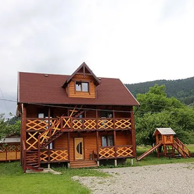 Садиба "Ясень" Микуличин (біля річки) — 3