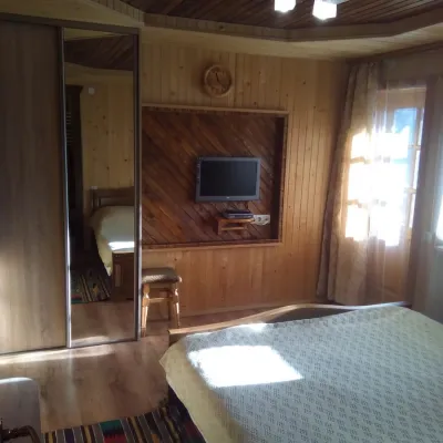 Family Guest House "Opryshky" Tatariv — 4