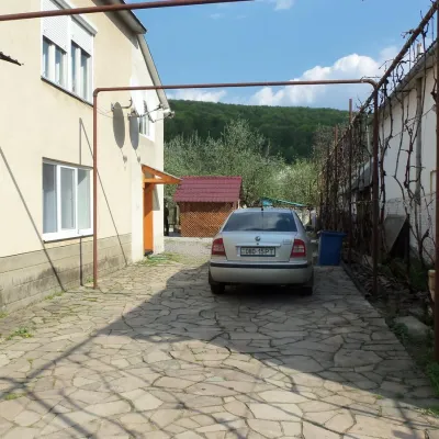 Заміський будинок "Синяцька перлина" — 2