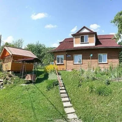 Батьківська хатинка