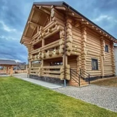 Derevo House