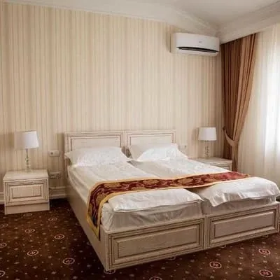Grand Aristocrate — 2