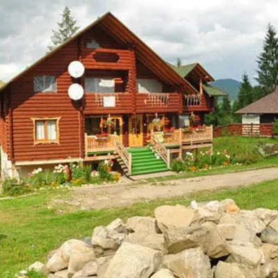 Huculska Wyszywanka — 4