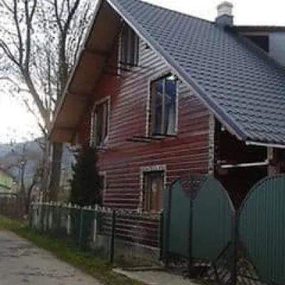 Хата в Карпатах