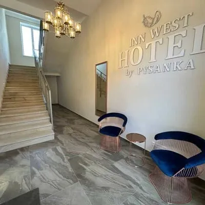 Inn West Hotel by Pysanka