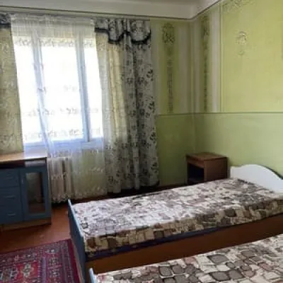 Курортна, 28 — 3
