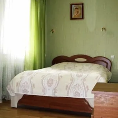 Сонячна — 3