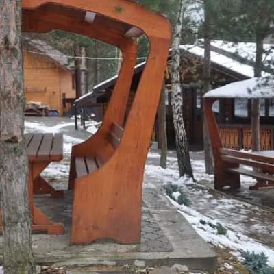 Сосновий Двір — 4