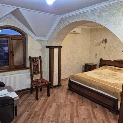 Старий Замок — 5