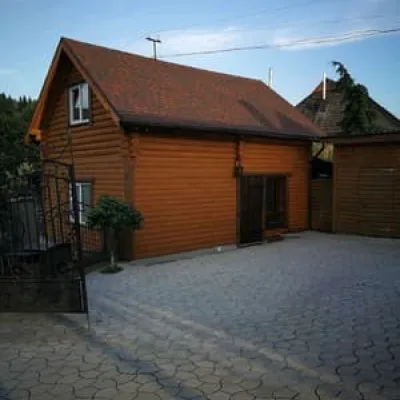 У Марії — 2